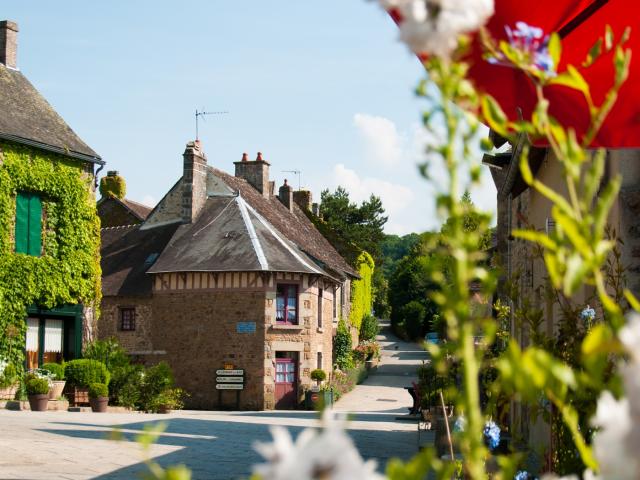 Heart of the village of Saint-Céneri-le-Gérei