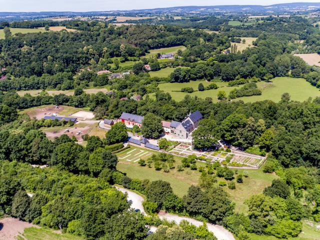 Domaine du Gasseau in Saint-Léonard-des-Bois