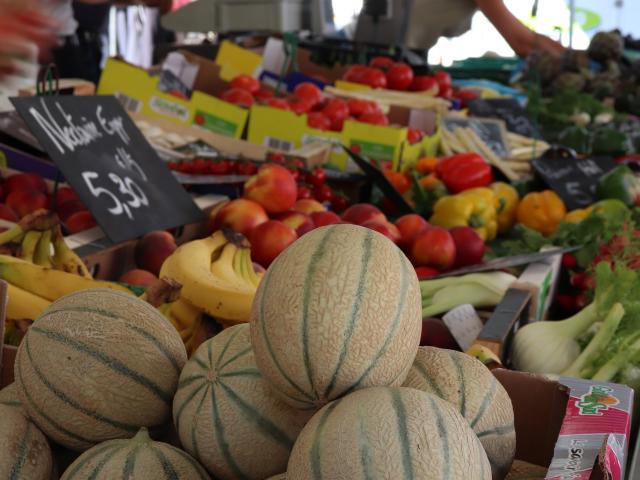 Fresnay-sur-Sarthe market
