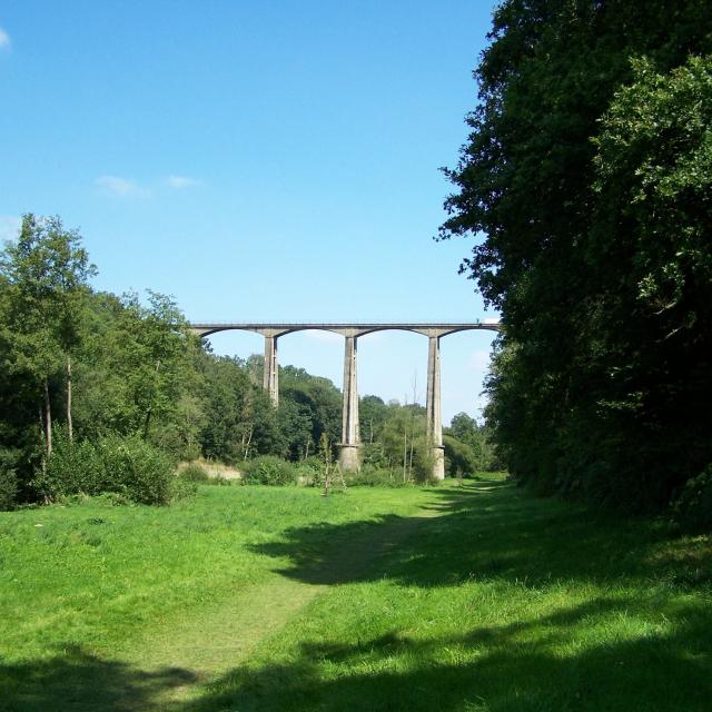 La croix à coquilles hiking trail