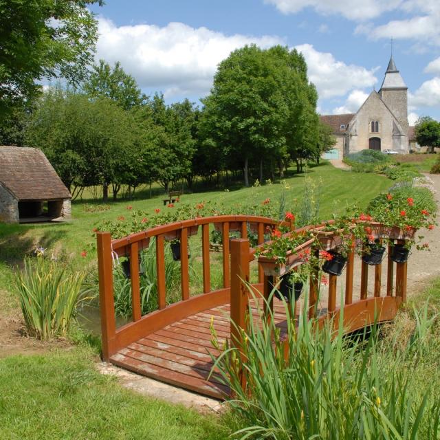 Walking tour Through the gates and ramparts
