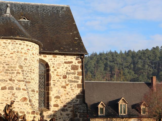 Saint-Léonard-des-Bois church